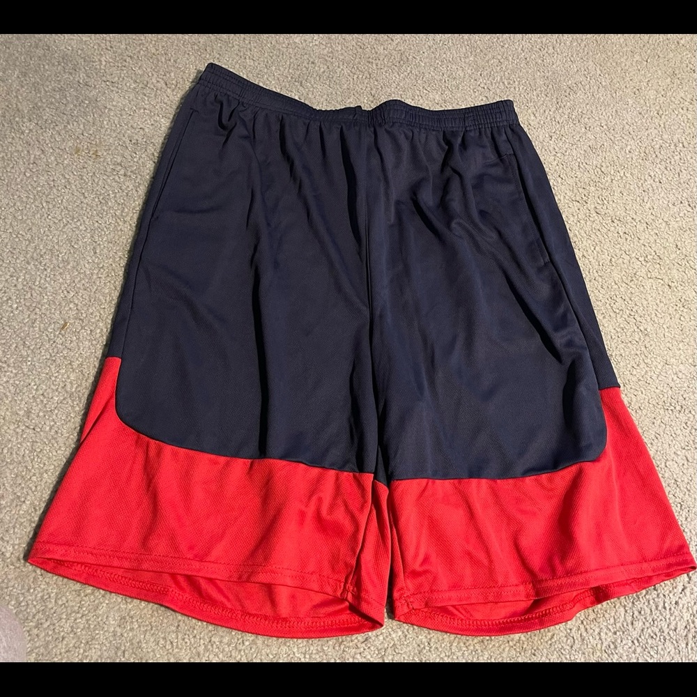 Mens athletic shorts